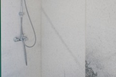 La douche dans la sdb du premier