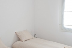 La 1ère chambre avec 2 lits simple au rdc